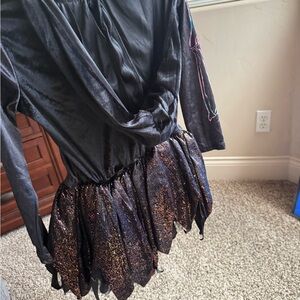 Girl skeleton costume good condition.